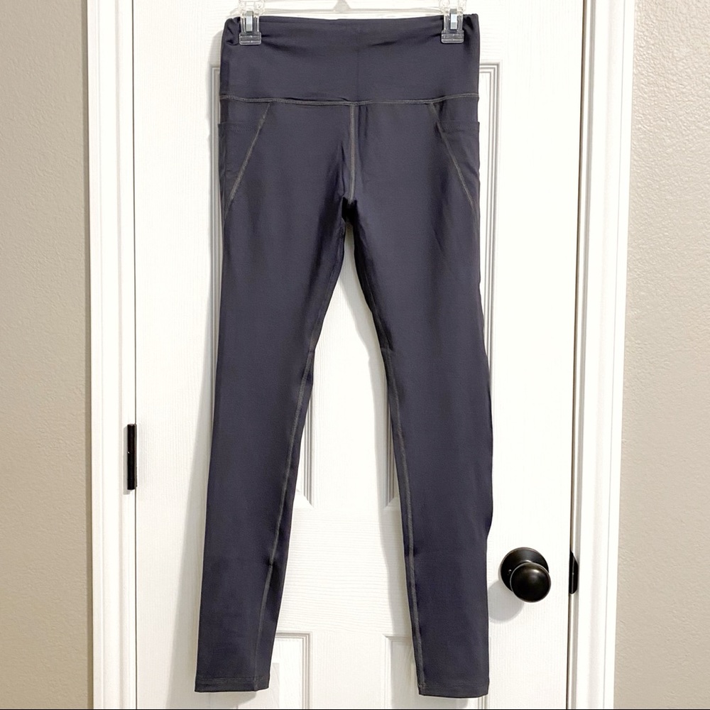 NWOT Whisper Yoga Pants w/ Side Pockets / Size Medium / Color: Dark Gray